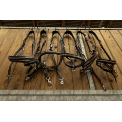 Hippotonic hoofdstelhanger 6 plaatsen, met haken Hippotonic hoofdstelhanger 6 plaatsen, met haken