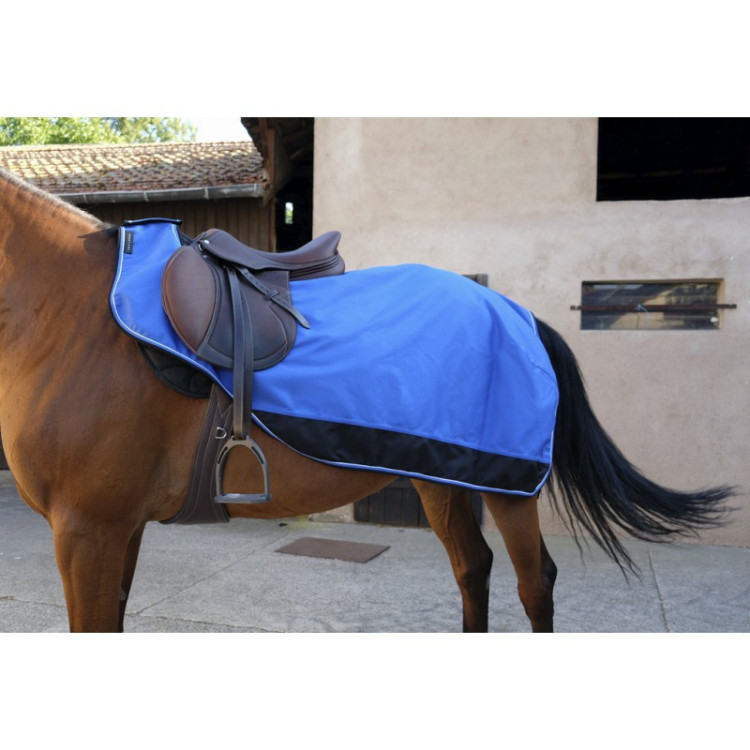 Zadeldeken Equithème Tyrex 1200 D met fleecevoering Zadeldeken Equithème Tyrex 1200 D met fleecevoering