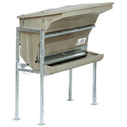 Veulenvoederbak met reservoir La Gée