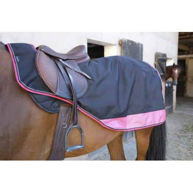 Zadeldeken Equithème Tyrex 1200D met fleecevoering Zadeldeken Equithème Tyrex 1200D met fleecevoering