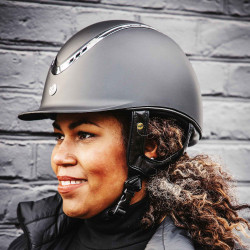 EQ3 Pardus gladde helm Back on Track met draaiknop EQ3 Pardus gladde helm Back on Track met draaiknop