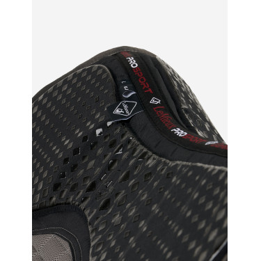 LeMieux Zelfkoelende Grip Euro Springzadeldek LeMieux Zelfkoelende Grip Euro Springzadeldek