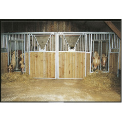 GEVEL MET HOOFDGAT - Douglasden GEVEL MET HOOFDGAT - Douglasden
