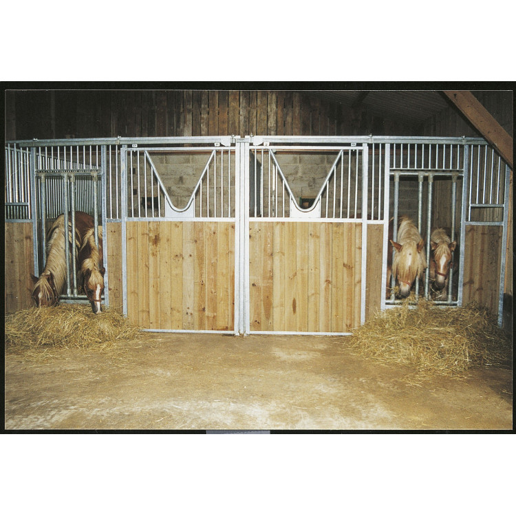 GEVEL MET HOOFDGAT - Douglasden GEVEL MET HOOFDGAT - Douglasden
