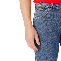 Jean homme Wrangler Texas stretch délavé